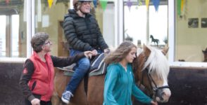 Paardrijden bij Stichting Ariane de Ranitz